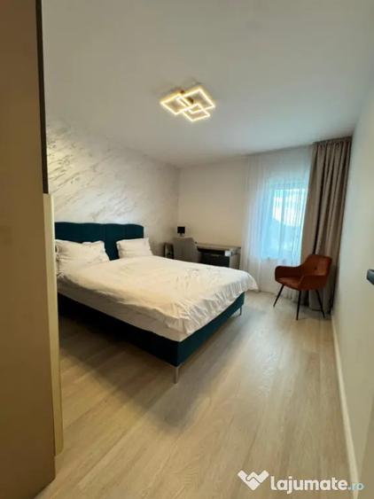 Casă cu 4 camere cu Teren 350 Mp în Săsar