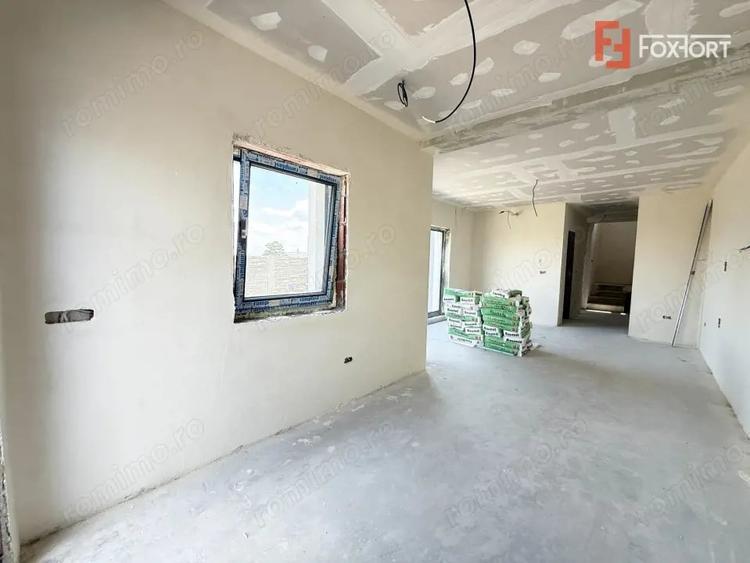 Casă cu 3 camere cu Teren 247 Mp în Săcălaz