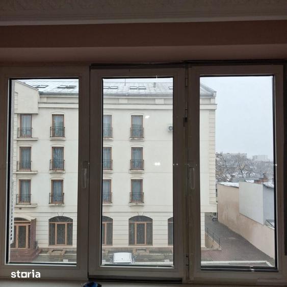 Apartament cu 2 camere decomandat în Cantacuzino