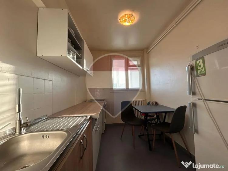 Apartament cu 2 camere semidecomandat în Muncii