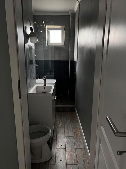 Apartament cu 3 camere semidecomandat în Nufărul