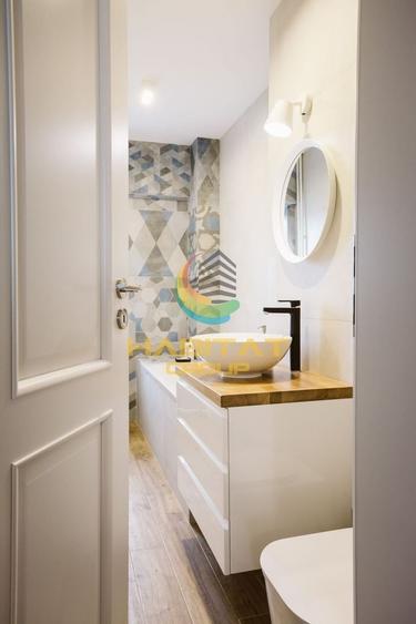 Apartament cu 3 camere decomandat în Sud