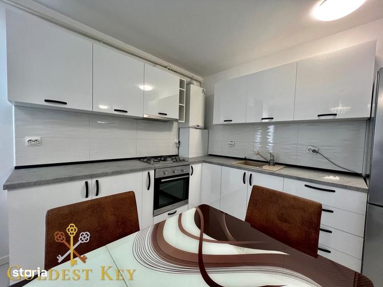Apartament cu 3 camere semidecomandat în Ciupercenii Noi