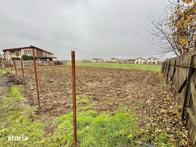 Teren de 644 mp, în Vidra