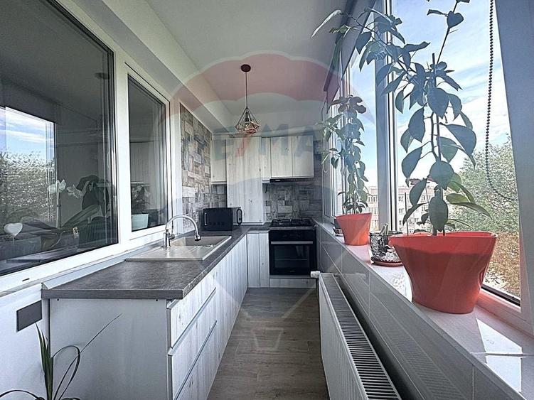 Apartament cu 2 camere decomandat, mobilat în Apusului
