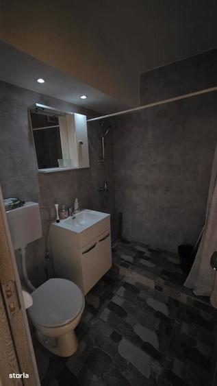apartament cu 2 camere, semidecomandat, 46 mp., zona centrala - 2