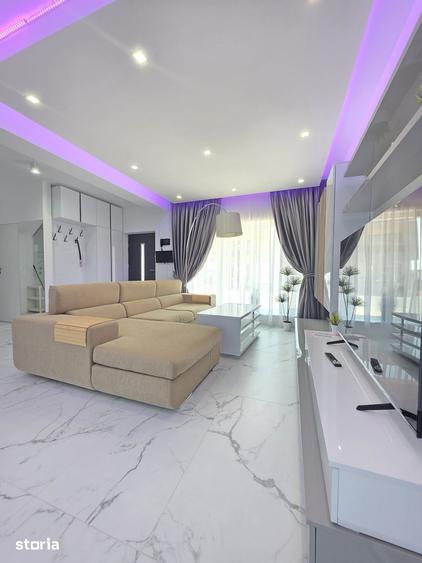 Casă cu 5 camere cu Teren 1200 Mp în Central