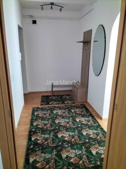 Dau spre inchiriere apartament cu doua camere