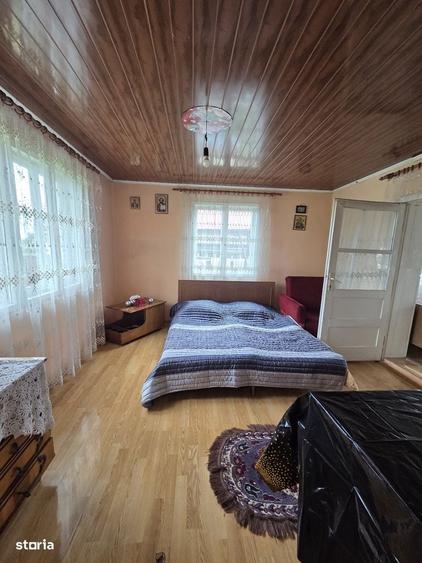 Casă cu 4 camere în Zamostea