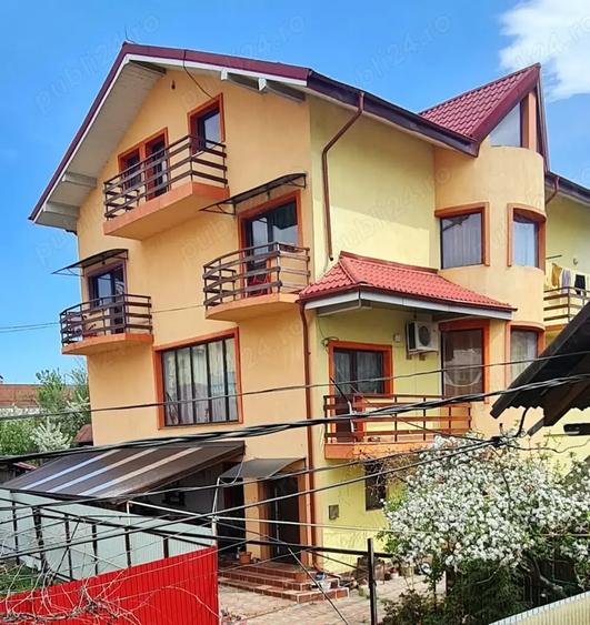 Casă cu 6 camere cu Teren 402 Mp în Central