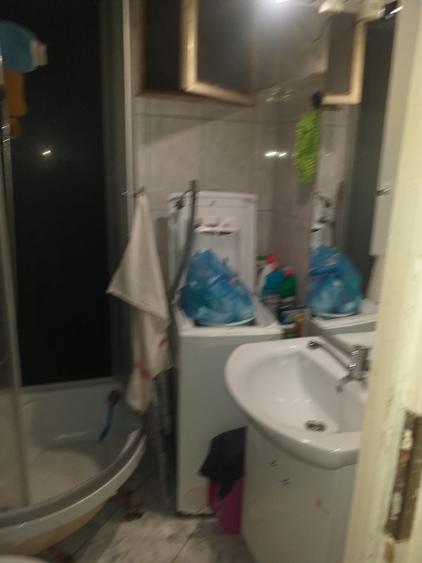 Apartament cu 3 camere semidecomandat în Floreasca
