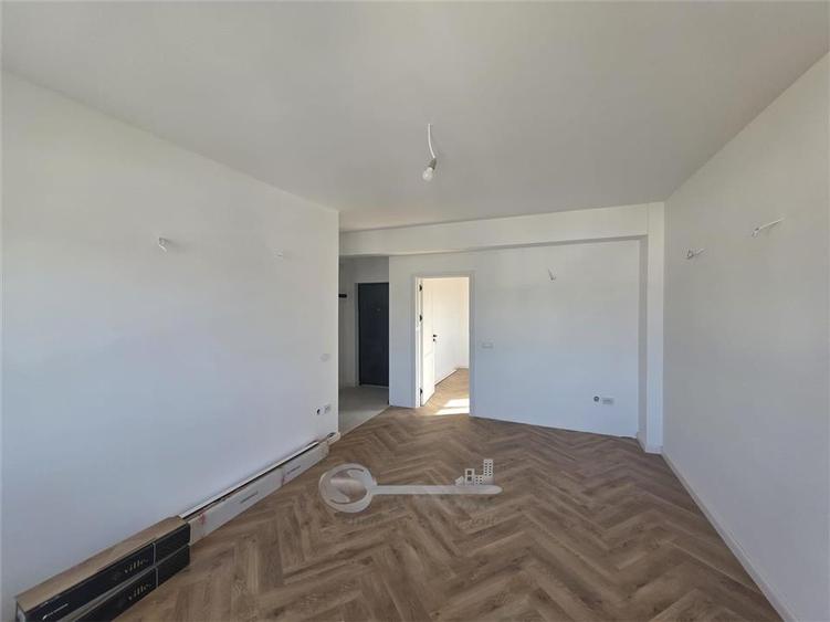Apartament cu 2 camere nedecomandat în Bucium