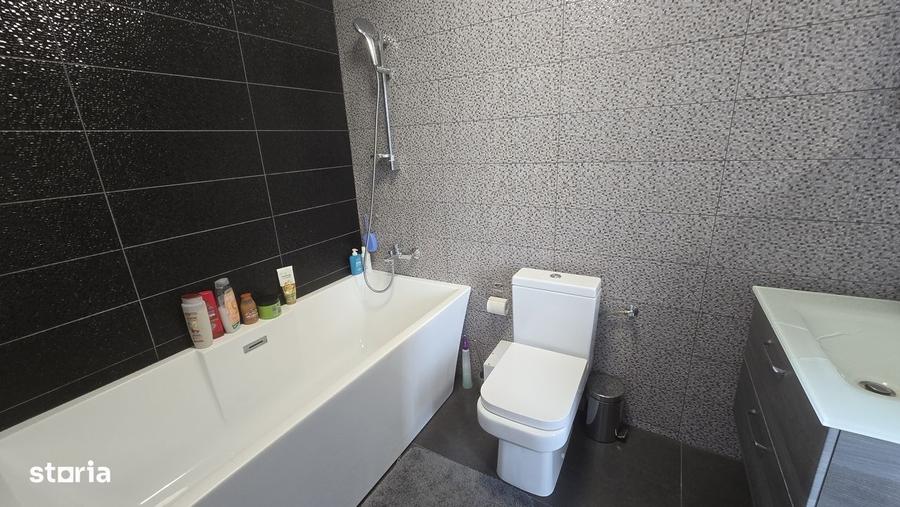 Casă cu 4 camere în Trivale