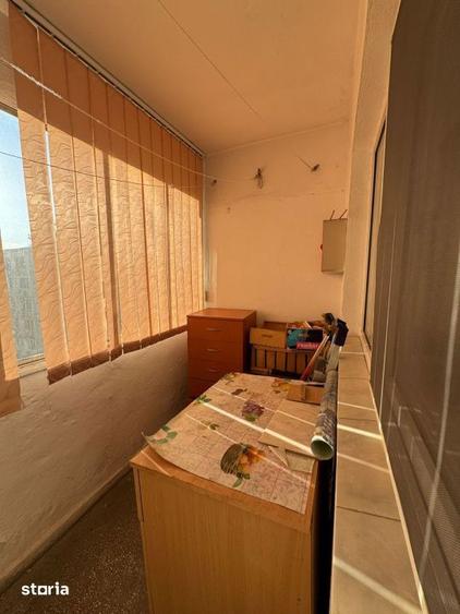 Apartament cu 4 camere decomandat, mobilat în Rahova