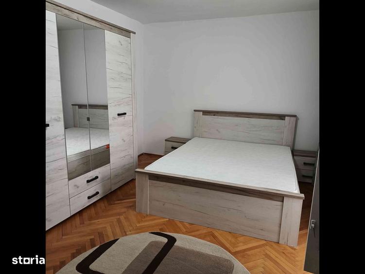 Apartament cu 2 camere decomandat în Girocului