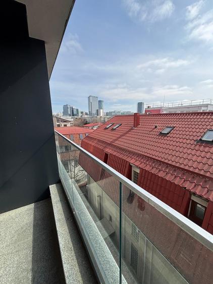 Apartament cu 2 camere decomandat în Aviației