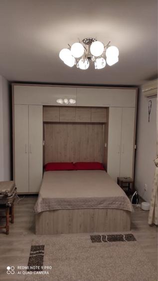 Apartament cu 2 camere decomandat în Titan