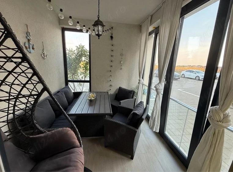 Apartament cu 3 camere semidecomandat în Dumbrăvița