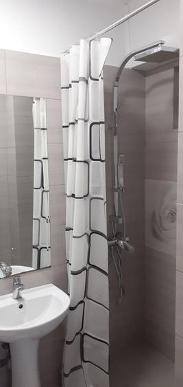 Apartament cu 3 camere decomandat în Radu Negru