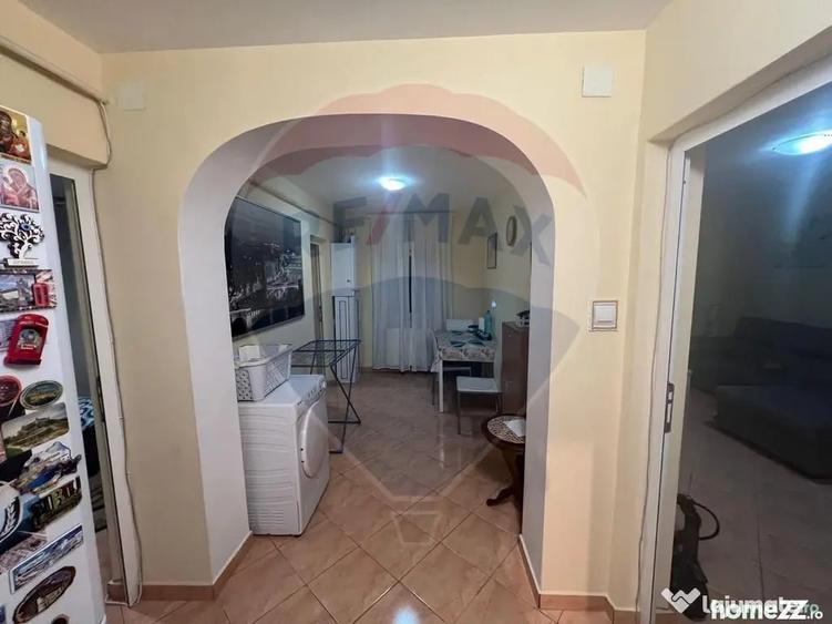 Apartament cu 2 camere decomandat în Sud