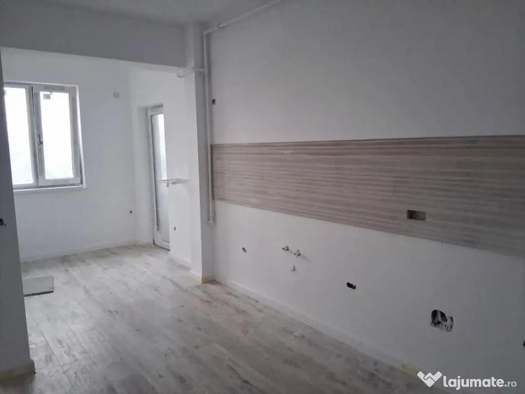 Apartament cu 2 camere decomandat în Brestei