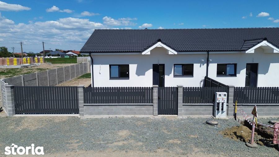 Casă cu 1 camere cu Teren 320 Mp în Bucovăț