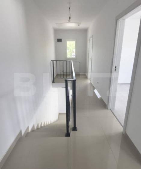 Casă cu 3 camere cu Teren 200 Mp în Vișani