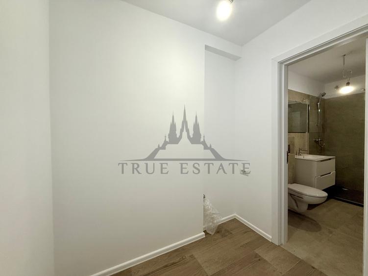 Apartament cu 3 camere decomandat în Moșilor