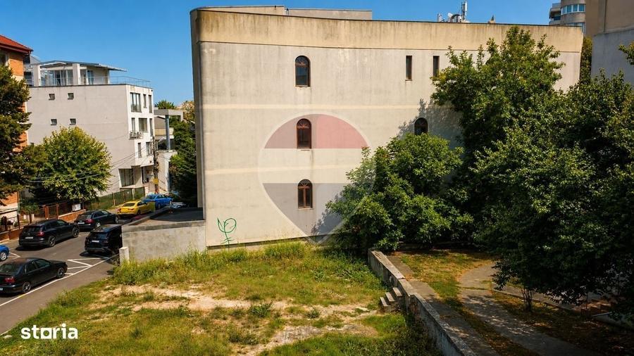 Casă cu 4 camere cu Teren 409 Mp în Central