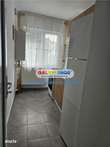 Apartament cu 2 camere semidecomandat, mobilat în Micro 6