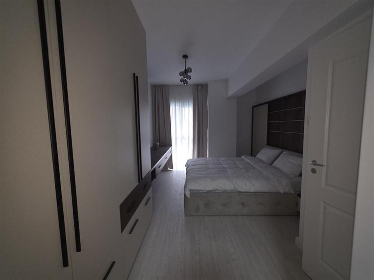 Apartament cu 3 camere decomandat în Tătărași