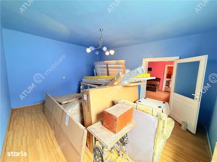 Casă cu 3 camere în Lazaret