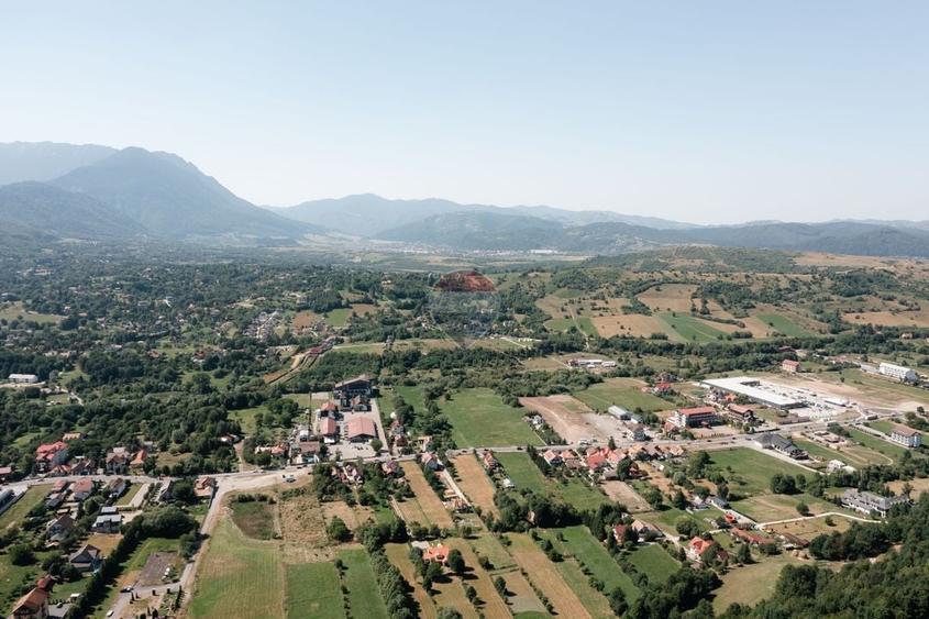 Teren Construcții intravilan de 3000 mp, în Sohodol