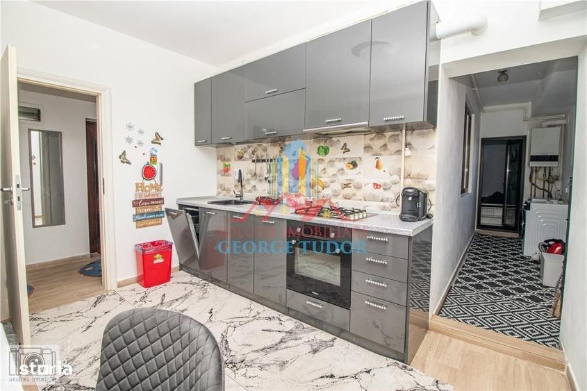 Apartament cu 2 camere decomandat în Roșu