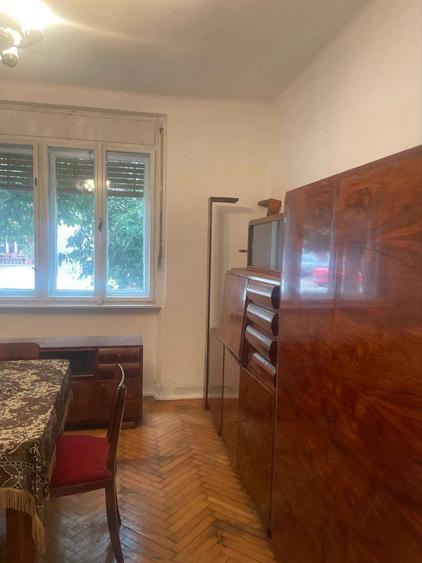 Casă cu Teren 1726 Mp în Central