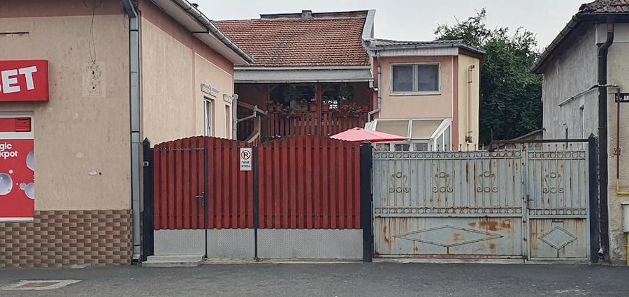 Casă cu Teren 302 Mp în 14 Mai