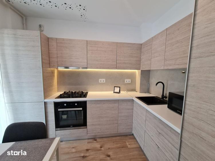 Apartament cu 3 camere în Barbu Văcărescu