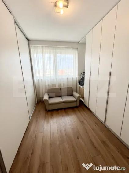 Apartament cu 3 camere decomandat în Dacia