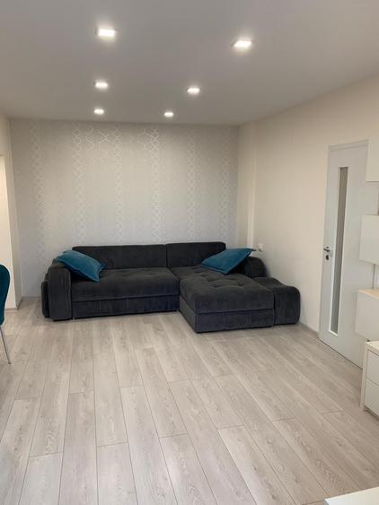 Apartament cu 3 camere semidecomandat în Ultracentral