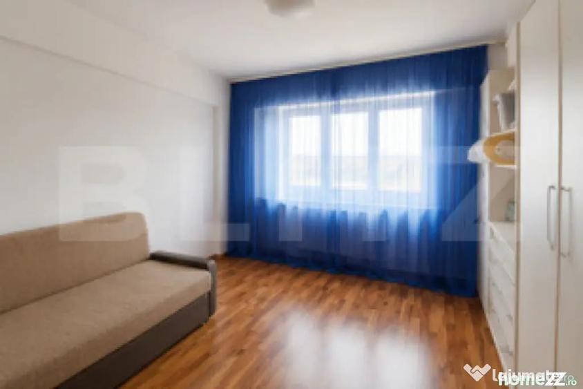 Apartament cu 4 camere decomandat în Central