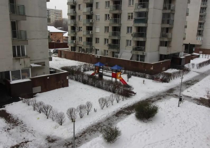 Apartament cu 2 camere semidecomandat, mobilat în Obor
