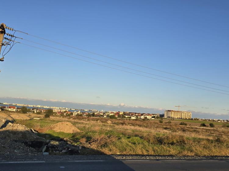 Teren Construcții intravilan de 20000 mp, în Ovidiu