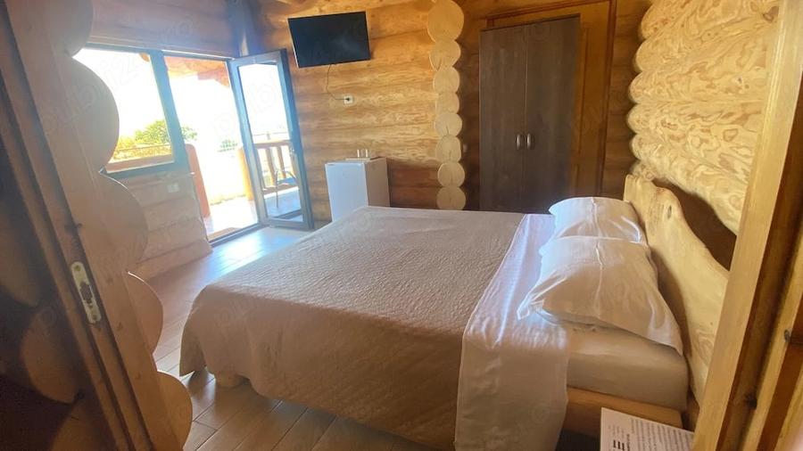Apartament cu 2 camere decomandat în Schitu