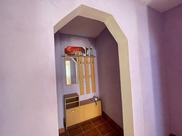 Apartament cu 2 camere decomandat, mobilat în Plenița