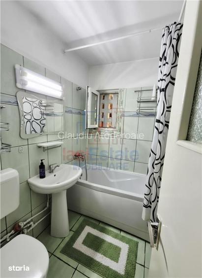 Apartament cu 3 camere zona Podu Ros