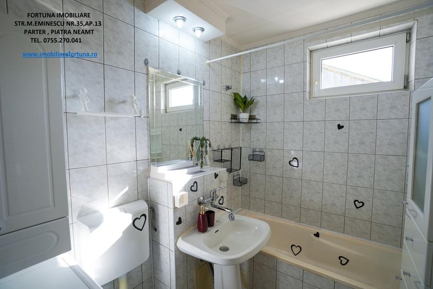 Apartament cu 3 camere decomandat în Precista