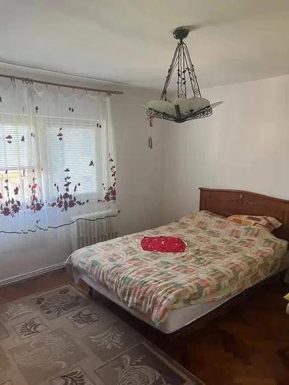 Apartament cu 2 camere decomandat în Micro 17