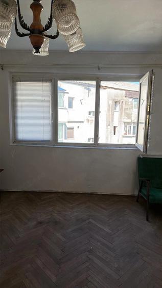 Apartament cu 2 camere nedecomandat în Sud