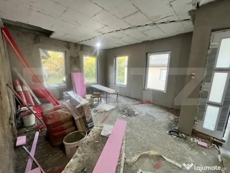 Casă cu 4 camere cu Teren 500 Mp în Central