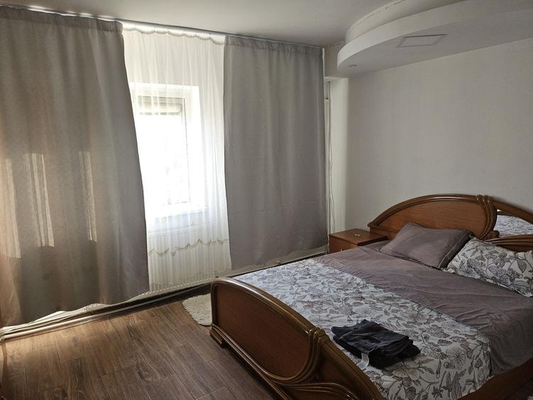 Apartament cu 3 camere decomandat în Nord
